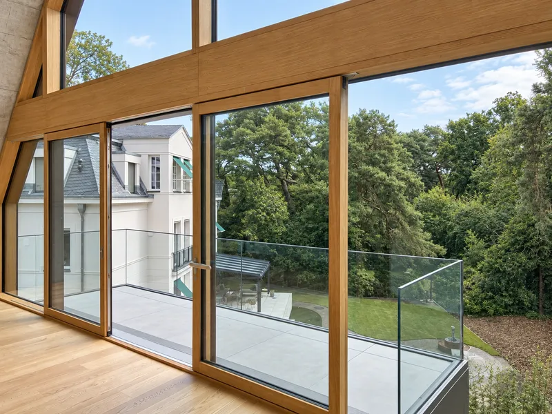 Erstbezug: Penthouse-Maisonette mit Galerie am Schlachtensee, Terrasse, Aufzug, TG-Stellplatz — photo 1
